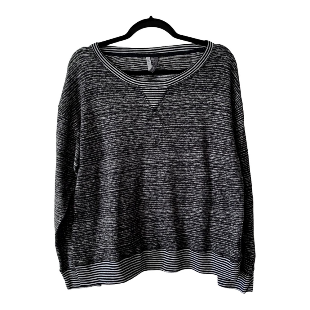 Black white and grey longsleeve scoop sweatshirt